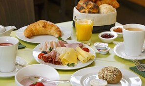 Dagelijks ontbijtbuffet (toeslag)