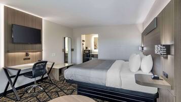 Escrivaninha, ferros/tábuas de passar roupa, berços grátis