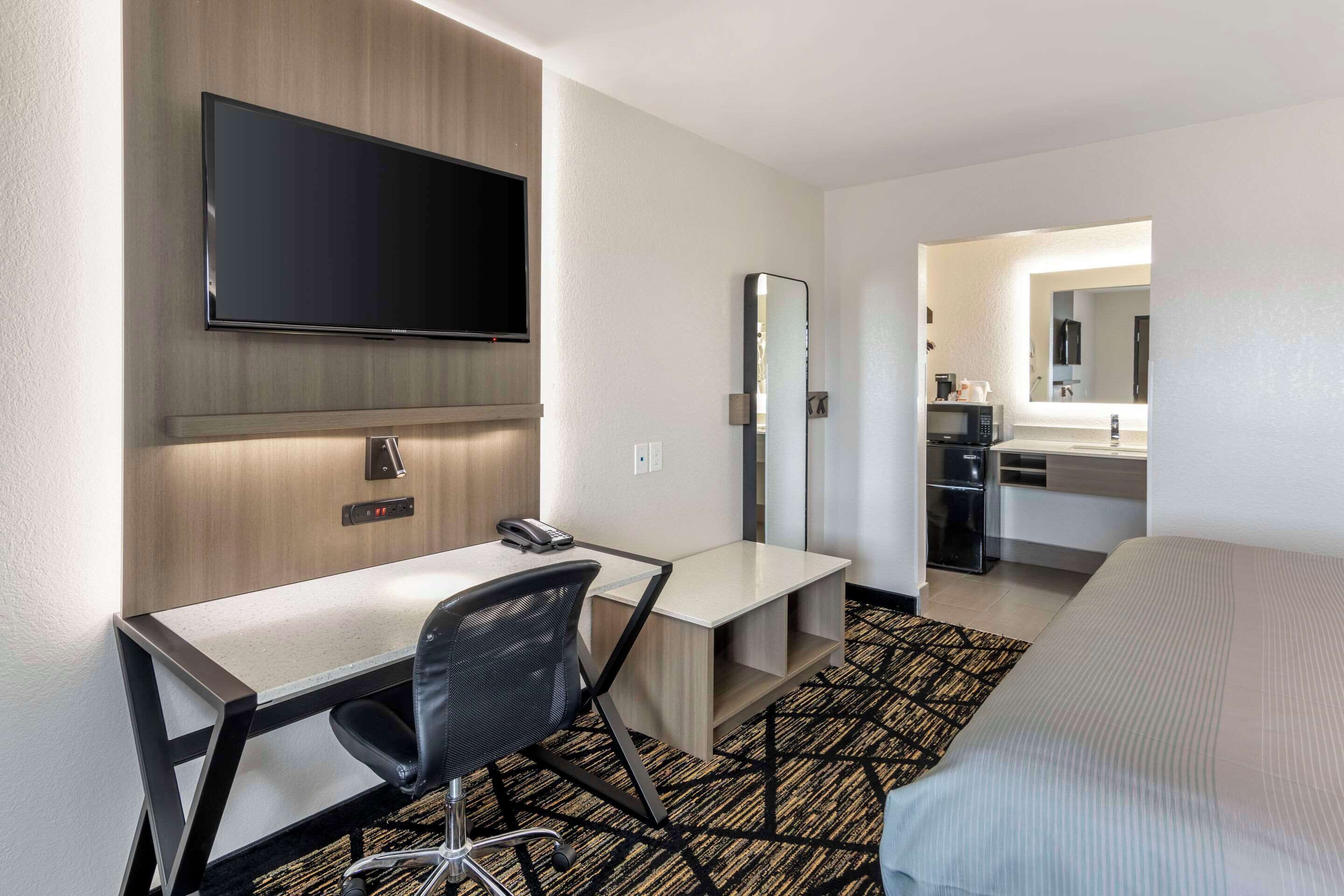 desk, iron/ironing board, free cots/infant beds, free wifi