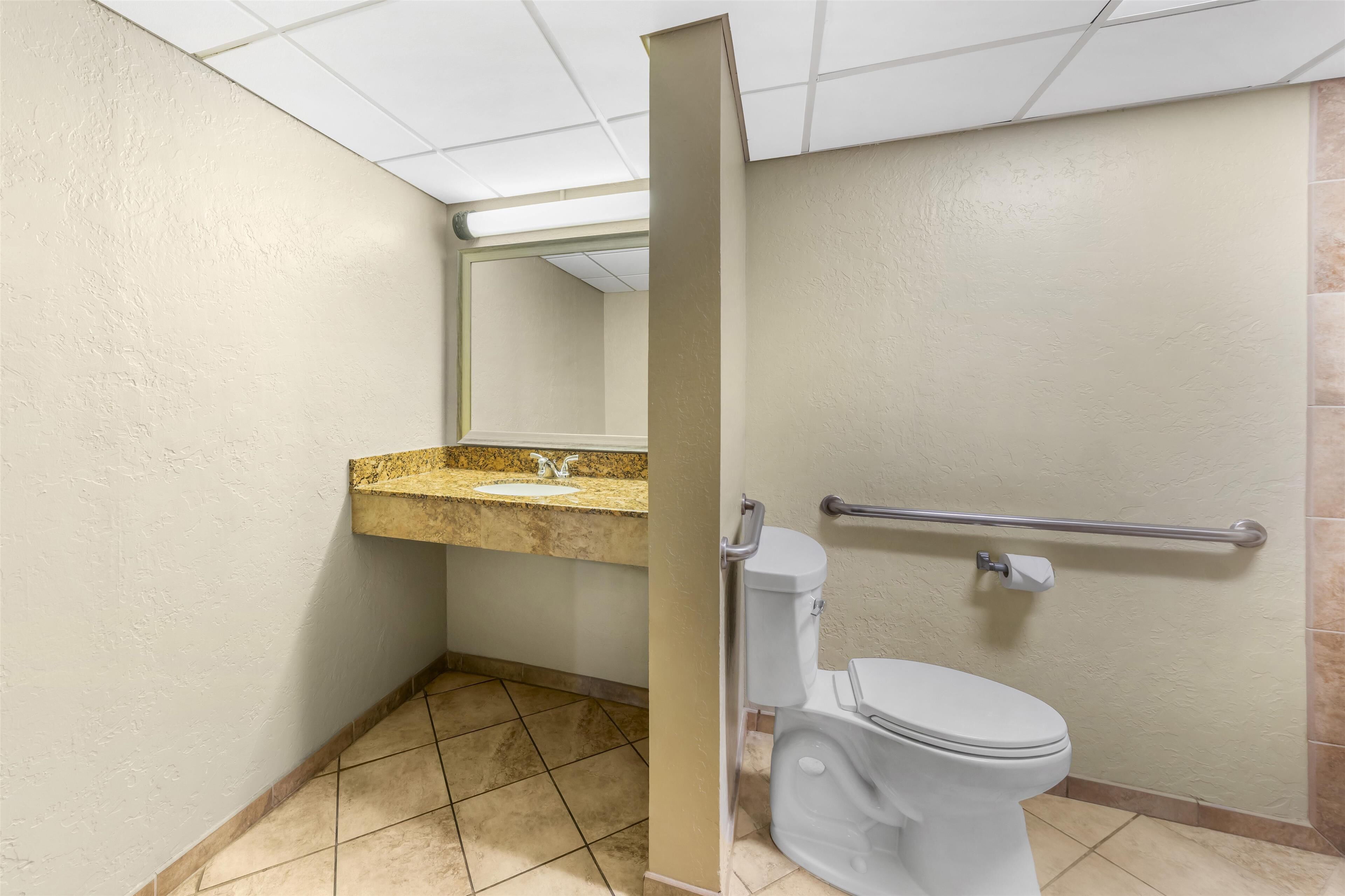 standard room, 2 double beds, accessible, bathtub | bathroom | free toiletries, hair dryer, towels