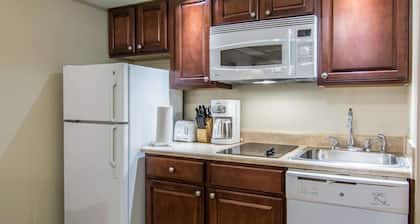 Bluegreen Vacations Patrick Henry Square, an Ascend Collection Resort