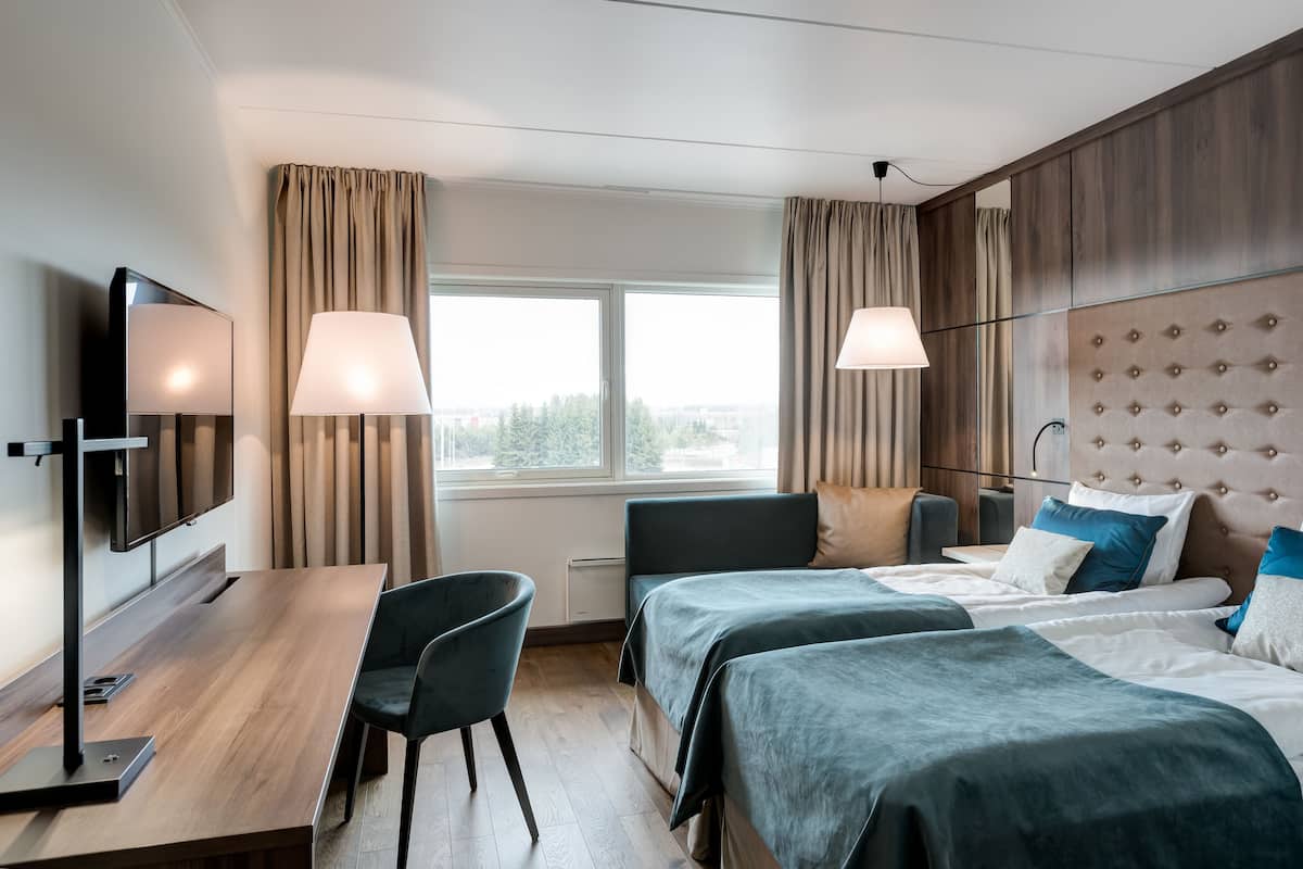 Standard Twin Room, Non Smoking | Desk, soundproofing, free WiFi, bed sheets