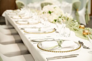 Banquet hall - Holiday Inn Rochester Chatham by IHG (Chatham)
