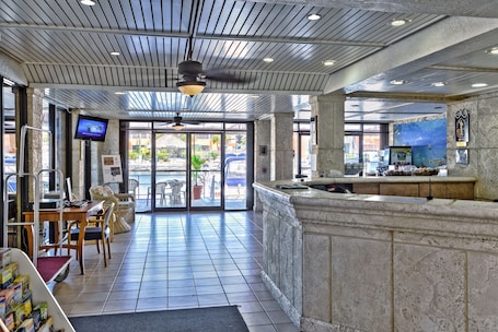 Lobby. Marina Del Mar Resort and Marina
