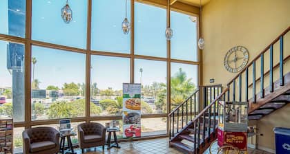 Quality Inn & Suites Phoenix NW - Sun City