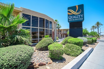 Quality Inn & Suites Phoenix NW - Sun City