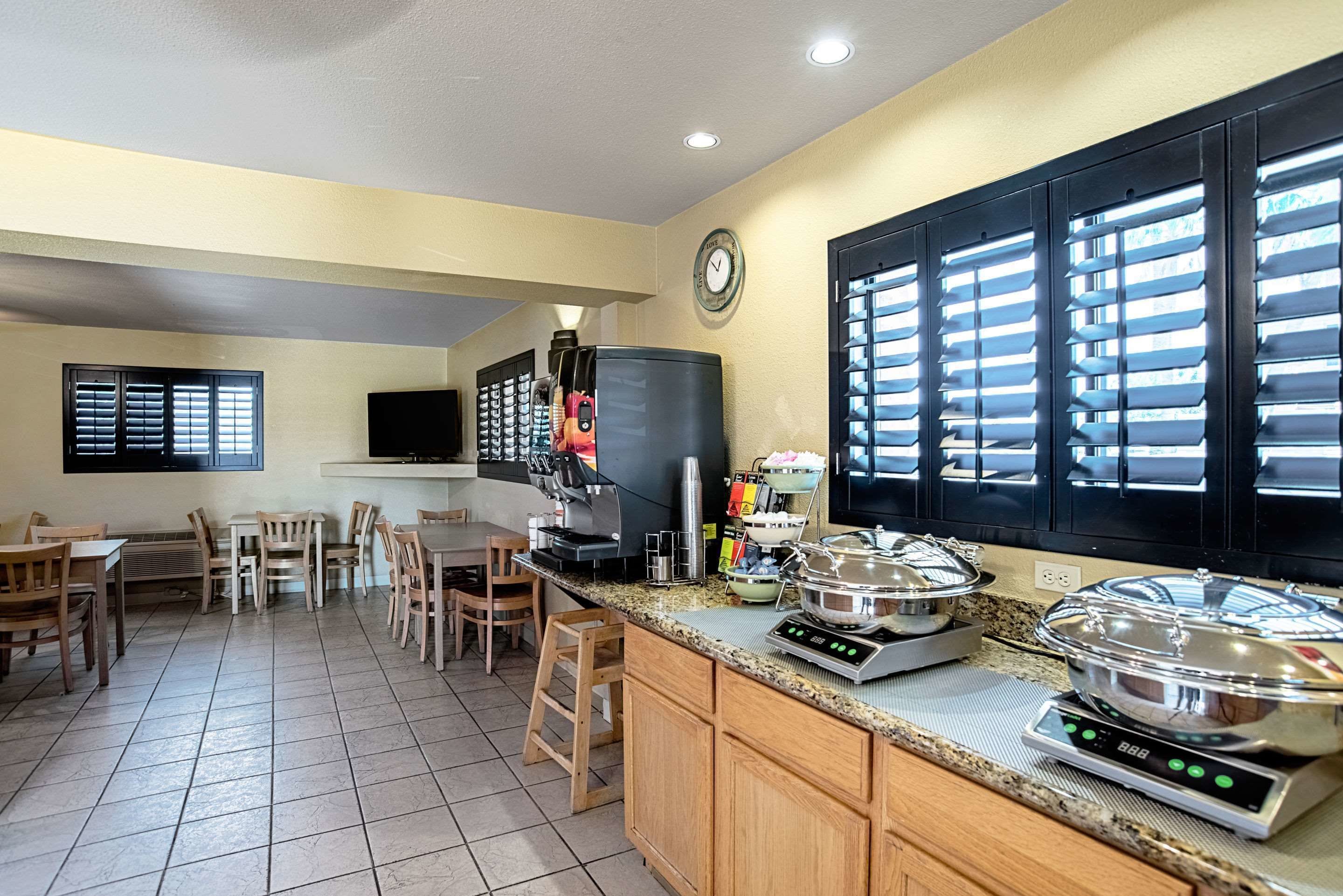 Desayuno buffet incluido todos los días 