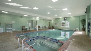 Indoor pool, sun loungers