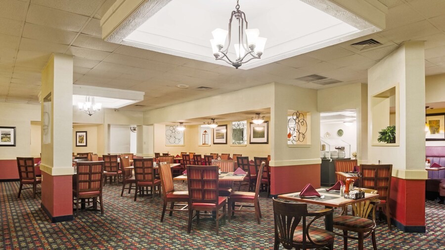 Red Lion Hotel & Conference Center Cheyenne