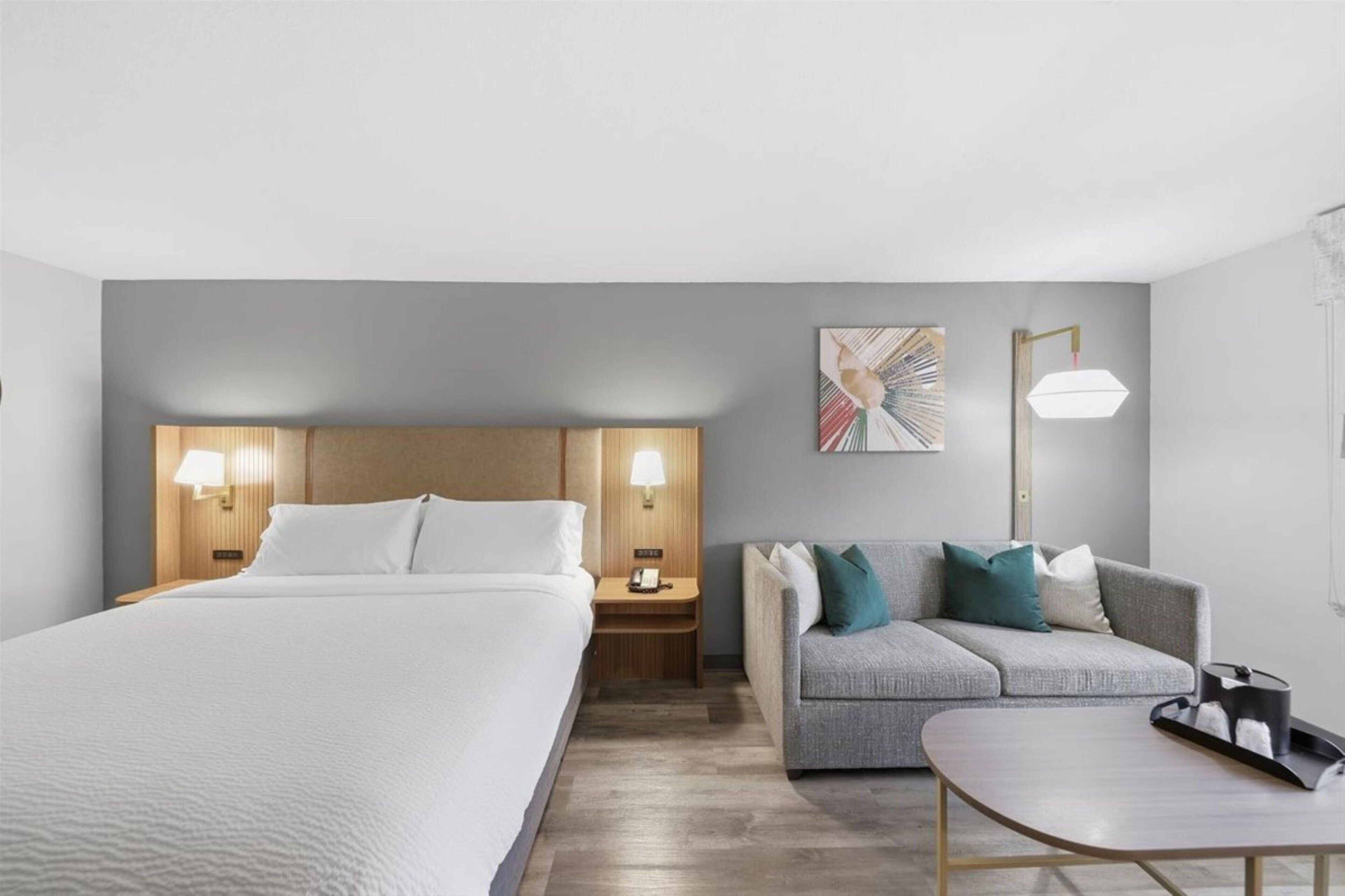 Standard Room, 1 King Bed
