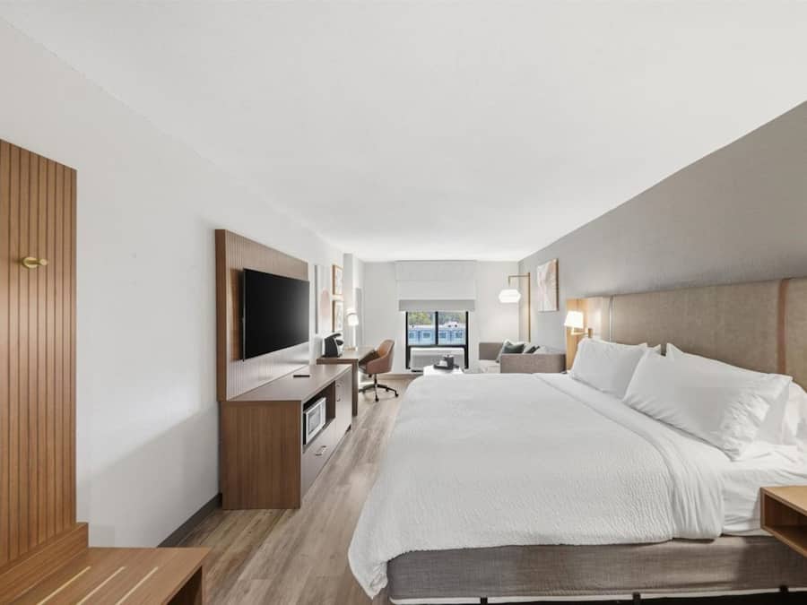 Rom – standard, 1 kingsize-seng | Sengetøy av topp kvalitet, safe på rommet og skrivebord