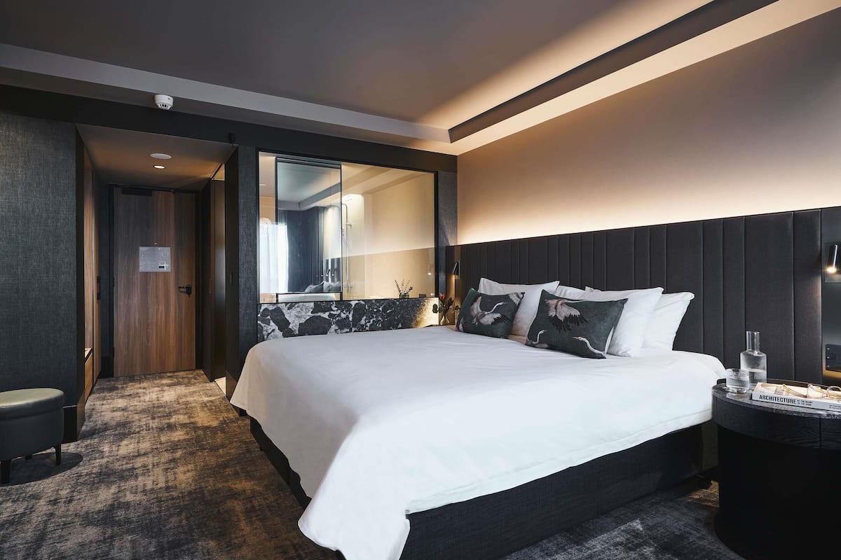 Premium bedding, pillowtop beds, minibar, in-room safe