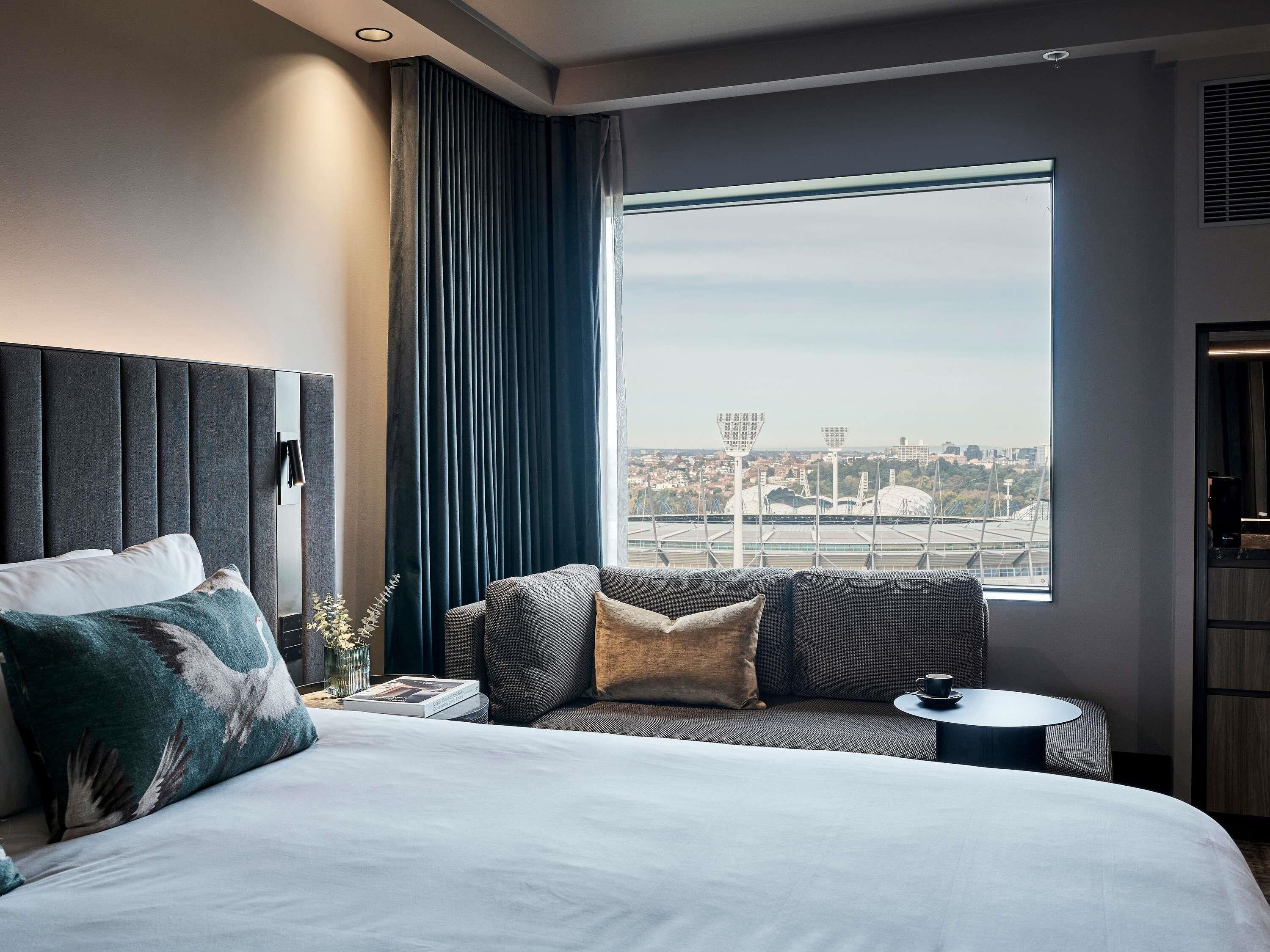 Deluxe Room, Club lounge access (Executive, High Floor) | Premium bedding, pillow-top beds, minibar, in-room safe