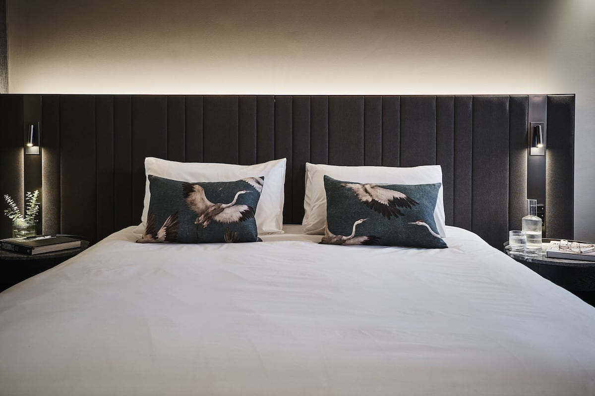 1 bedroom, premium bedding, minibar, in-room safe