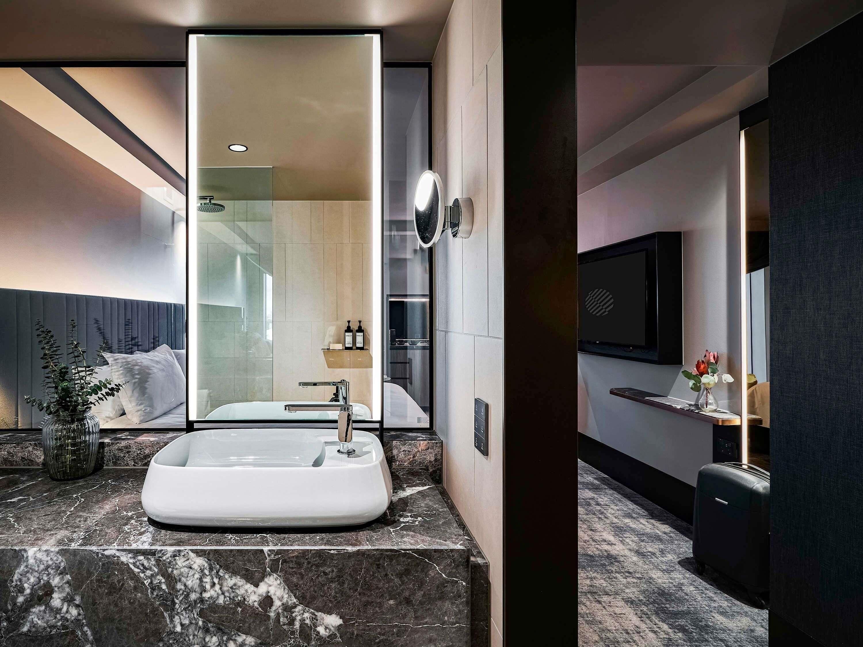 Literie de qualité supérieure, surmatelas, minibar