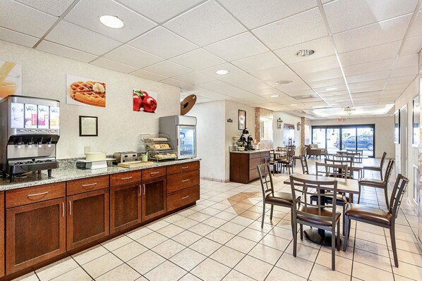 Free daily continental breakfast