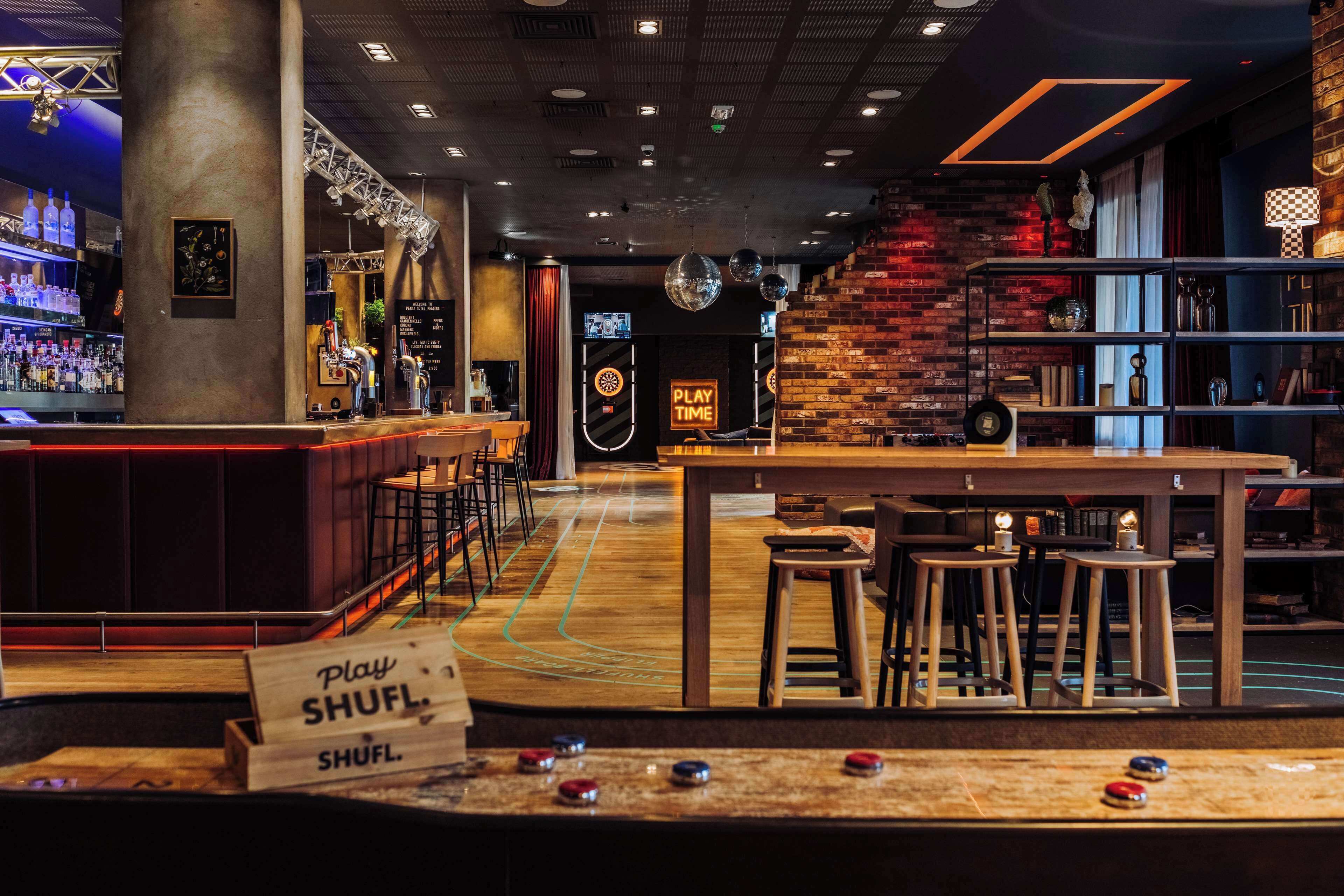 serves lunch and dinner