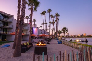 Sun loungers, beach towels