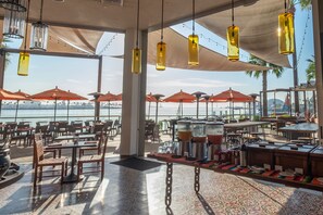 Daily cooked-to-order breakfast for a fee