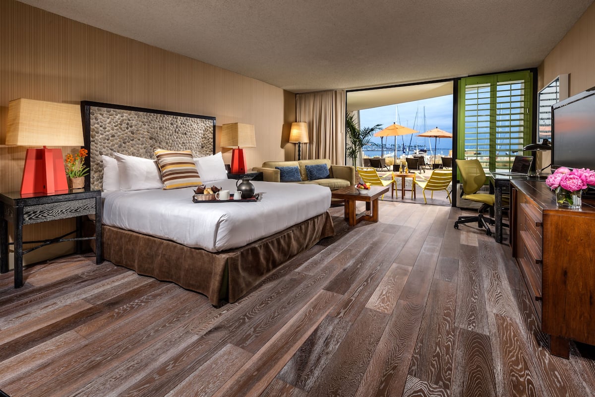 Deluxe Room (King, Water View) | Pillow-top beds, in-room safe, desk, blackout curtains