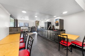 Petit déjeuner buffet compris tous les jours