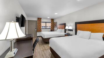 Meja kerja, setrika/meja setrika, Wi-Fi gratis, dan seprai linen