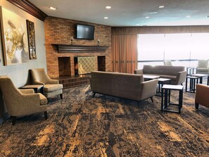Interior - Radisson Hotel Niagara Falls-Grand Island (Grand Island)