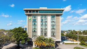 Exterior - Holiday Inn Miami - International Airport by IHG (Miami Springs)