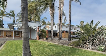 Citrus Valley Motel