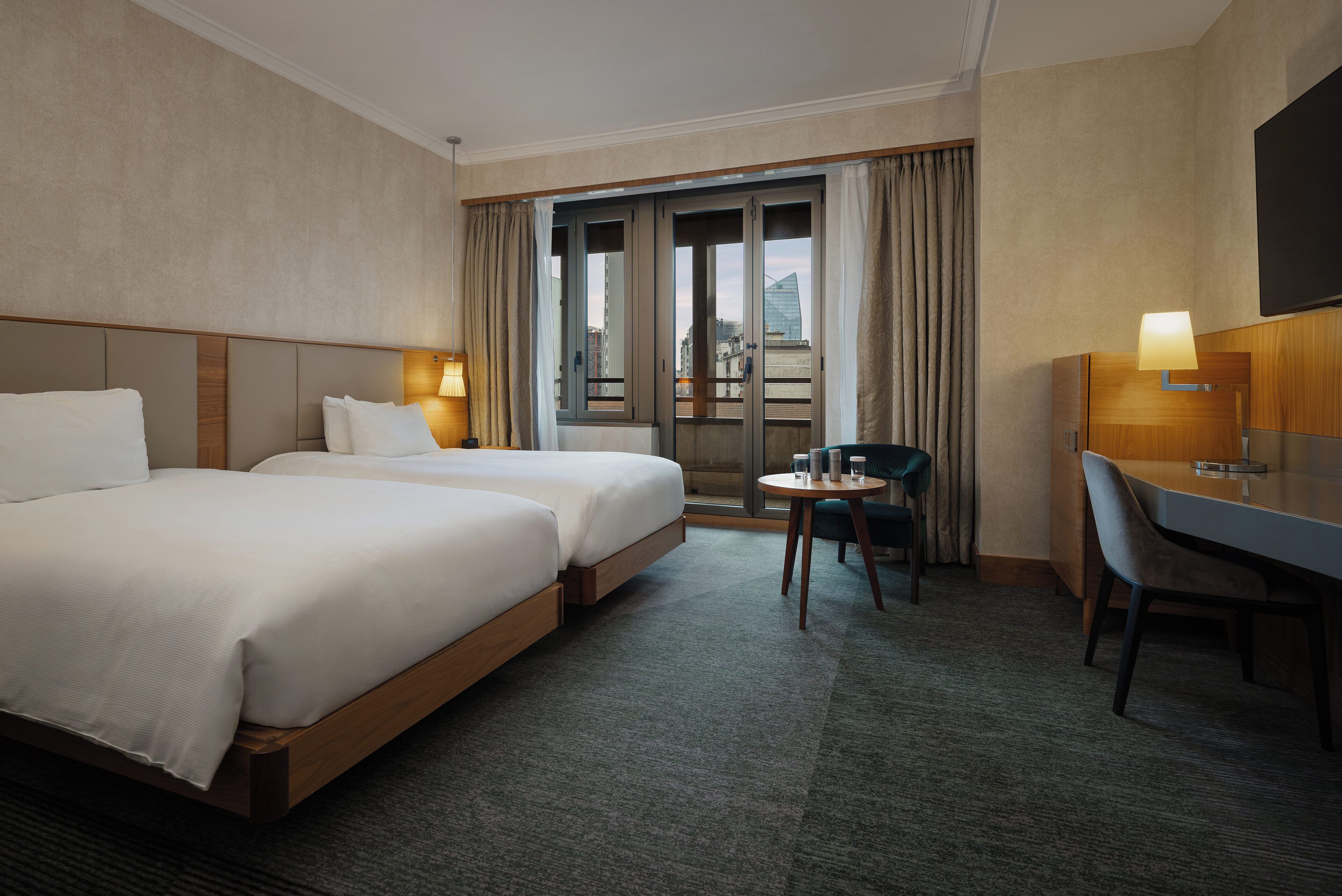 Ropa de cama hipoalergénica, cubrecamas y minibar 