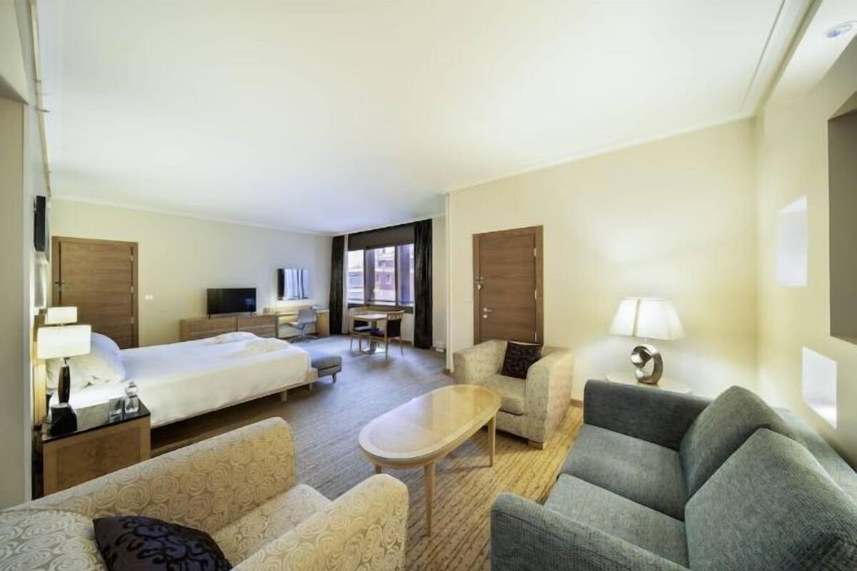 Ropa de cama hipoalergénica, cubrecamas y minibar