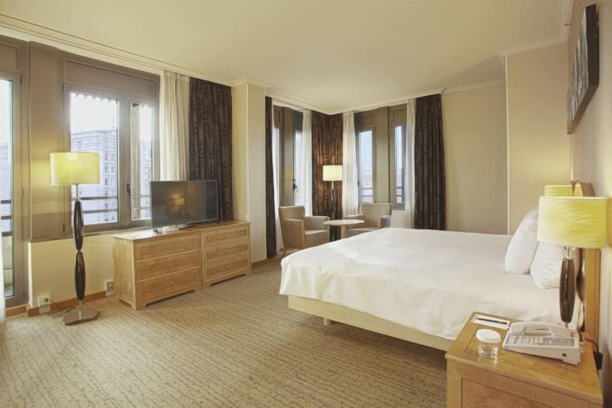 Ropa de cama hipoalergénica, cubrecamas y minibar