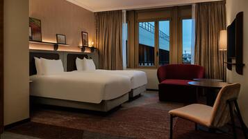 Literie hypoallergénique, couette en duvet d'oie, minibar