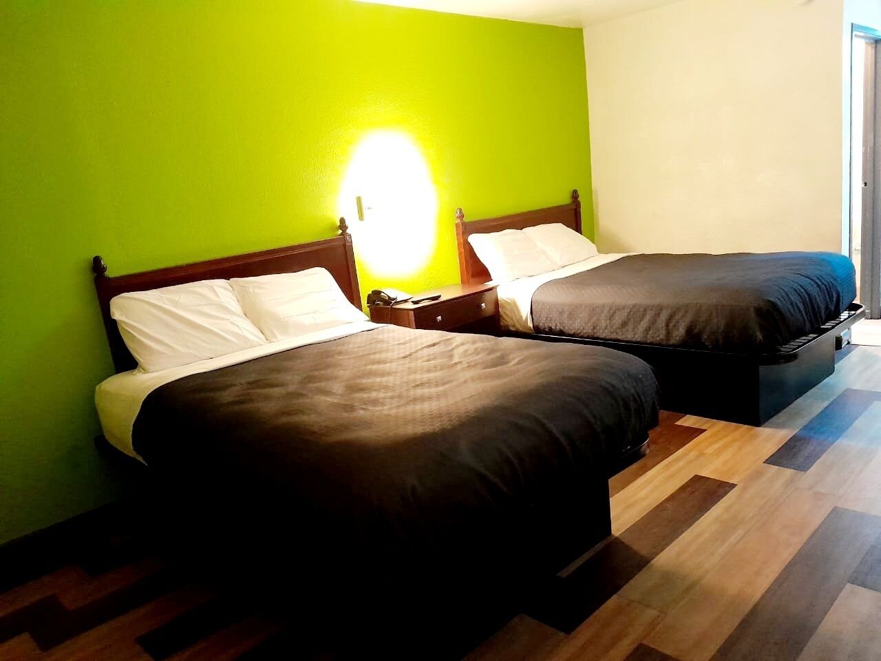 Free WiFi, bed sheets