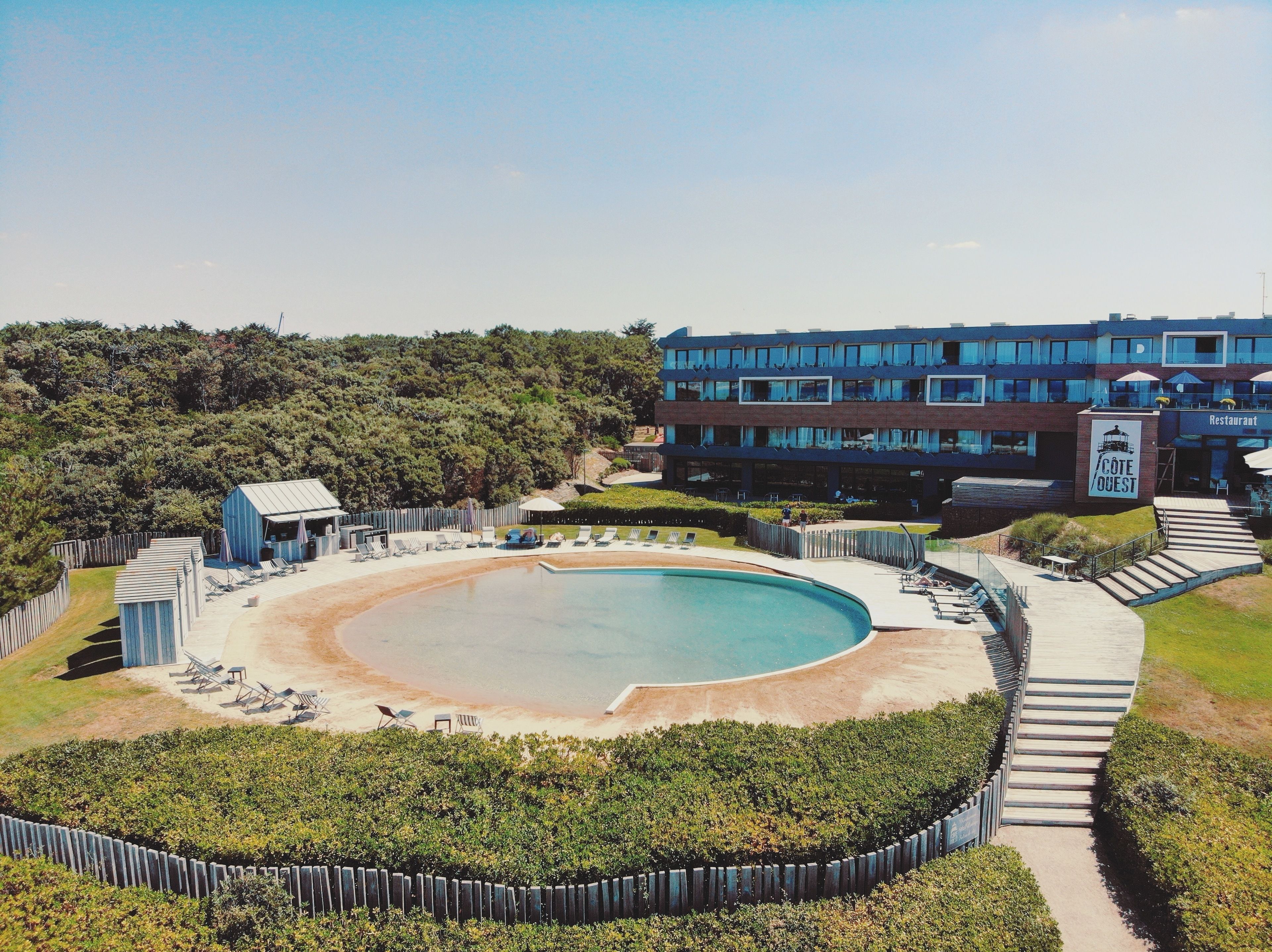 indoor pool, outdoor pool, pool loungers