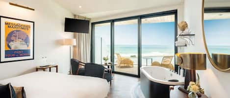 Premium bedding, minibar, in-room safe, desk