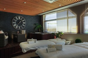 Sauna, hot tub, steam room, Turkish bath/hammam, body treatments