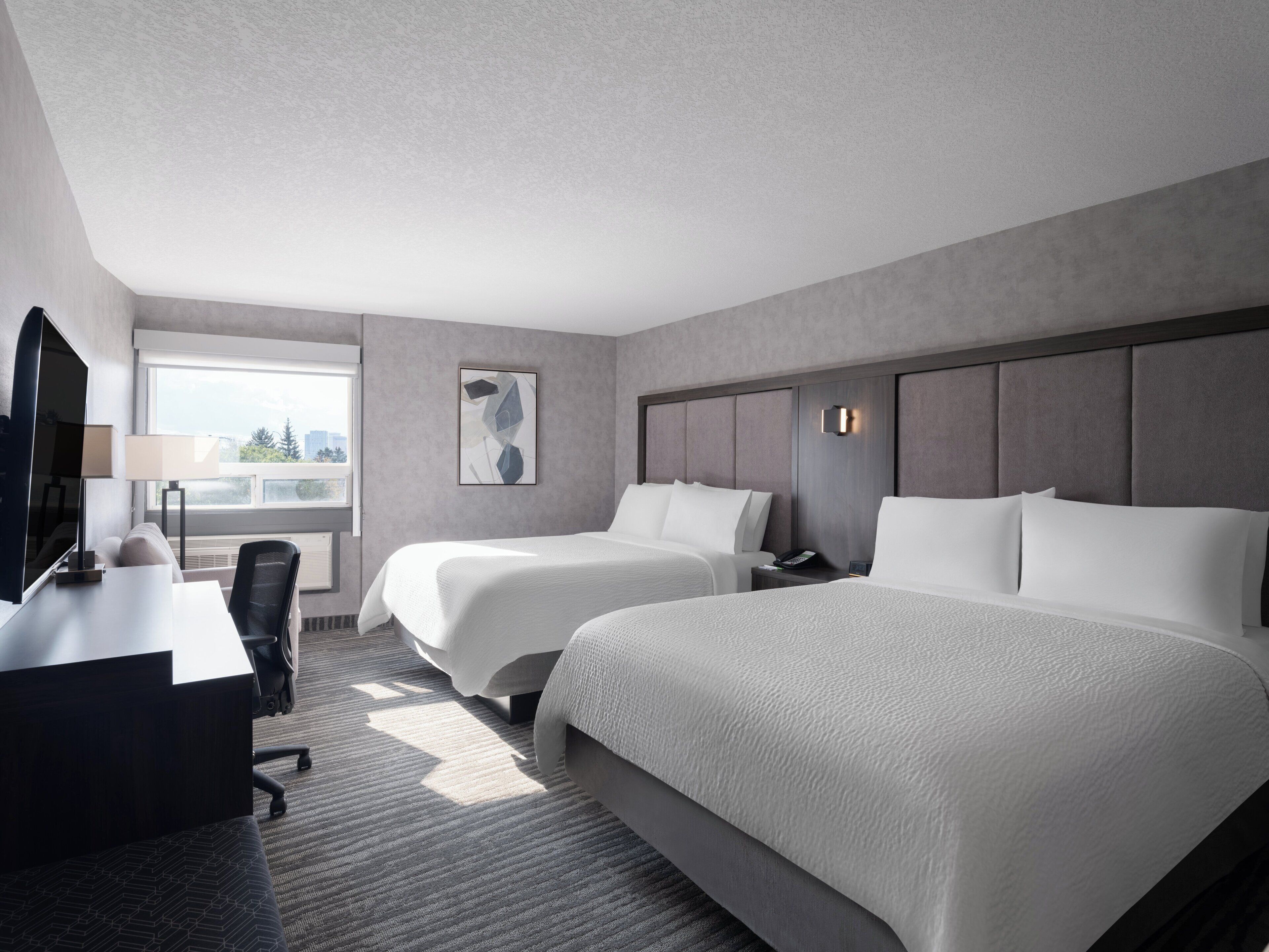 1 bedroom, pillow-top beds, desk, blackout curtains