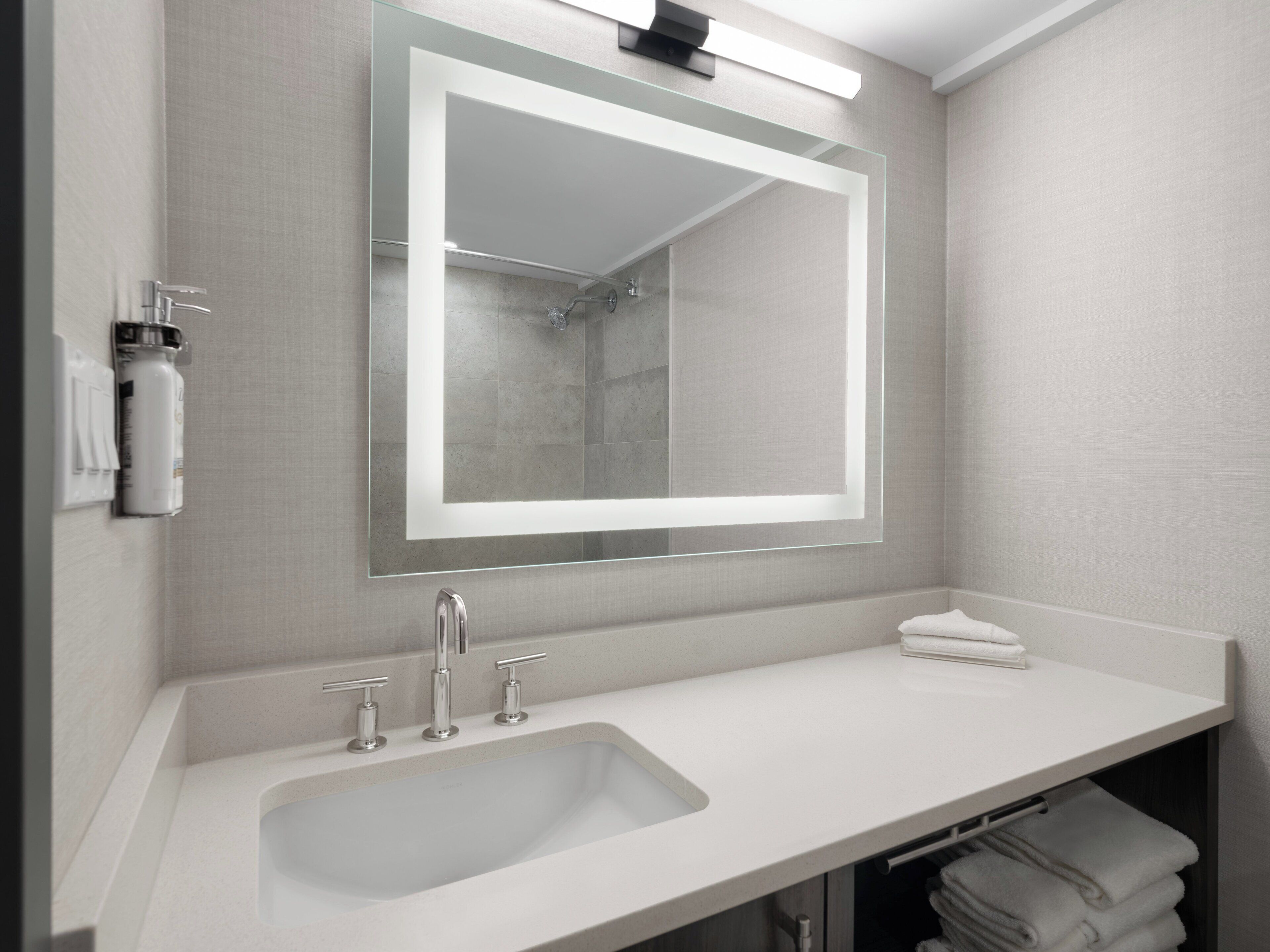 Foto - Holiday Inn Calgary Airport by IHG