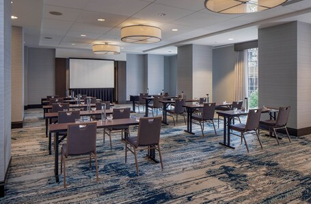 Hyatt Regency Indianapolis - Image 27