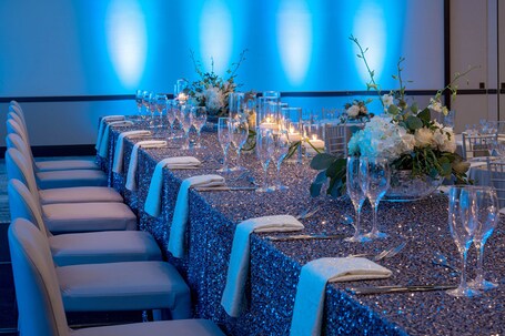 Hyatt Regency Indianapolis - Image 23