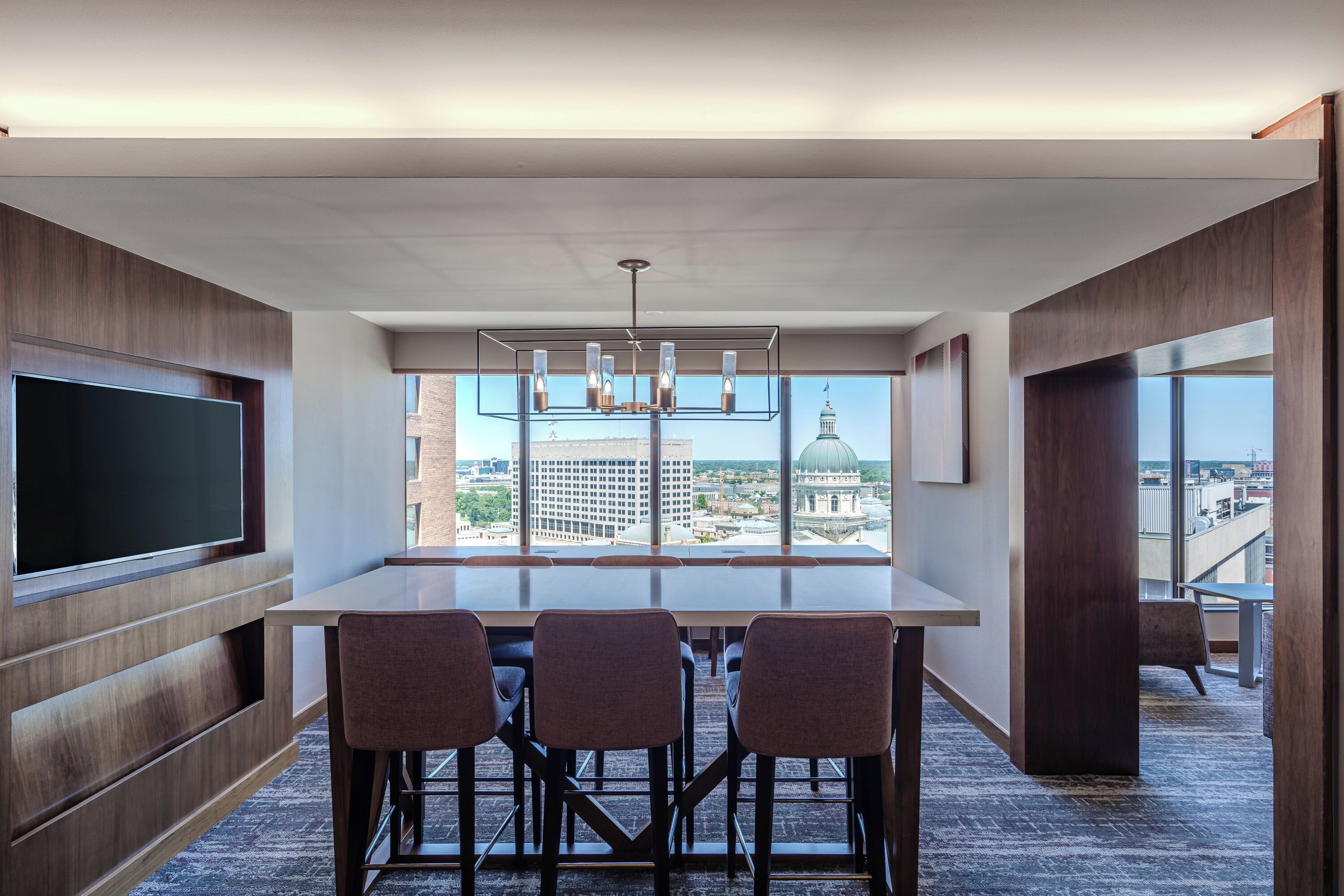 Televisor de pantalla plana de 37 polzades amb canals per cable 