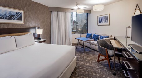 Hyatt Regency Indianapolis - Image 11