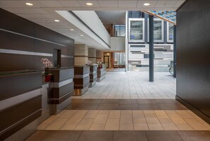 Check-in-/Check-out-Schalter