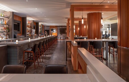 Hyatt Regency Indianapolis - Image 44