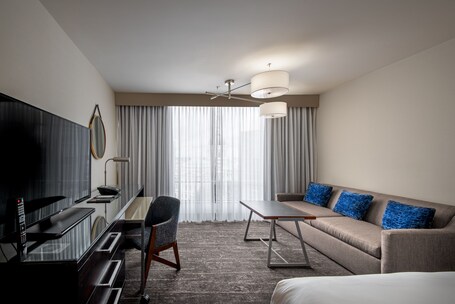 Hyatt Regency Indianapolis - Image 38