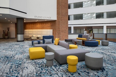 Hyatt Regency Indianapolis - Image 22