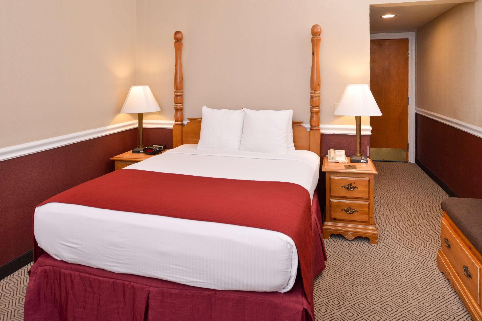 In-room safe, desk, laptop workspace, blackout drapes