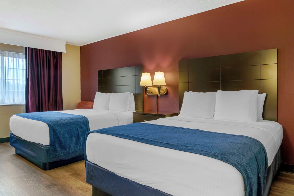 Standard Room, 2 Queen Beds, Non Smoking, Refrigerator & Microwave | In-room safe, desk, laptop workspace, blackout drapes