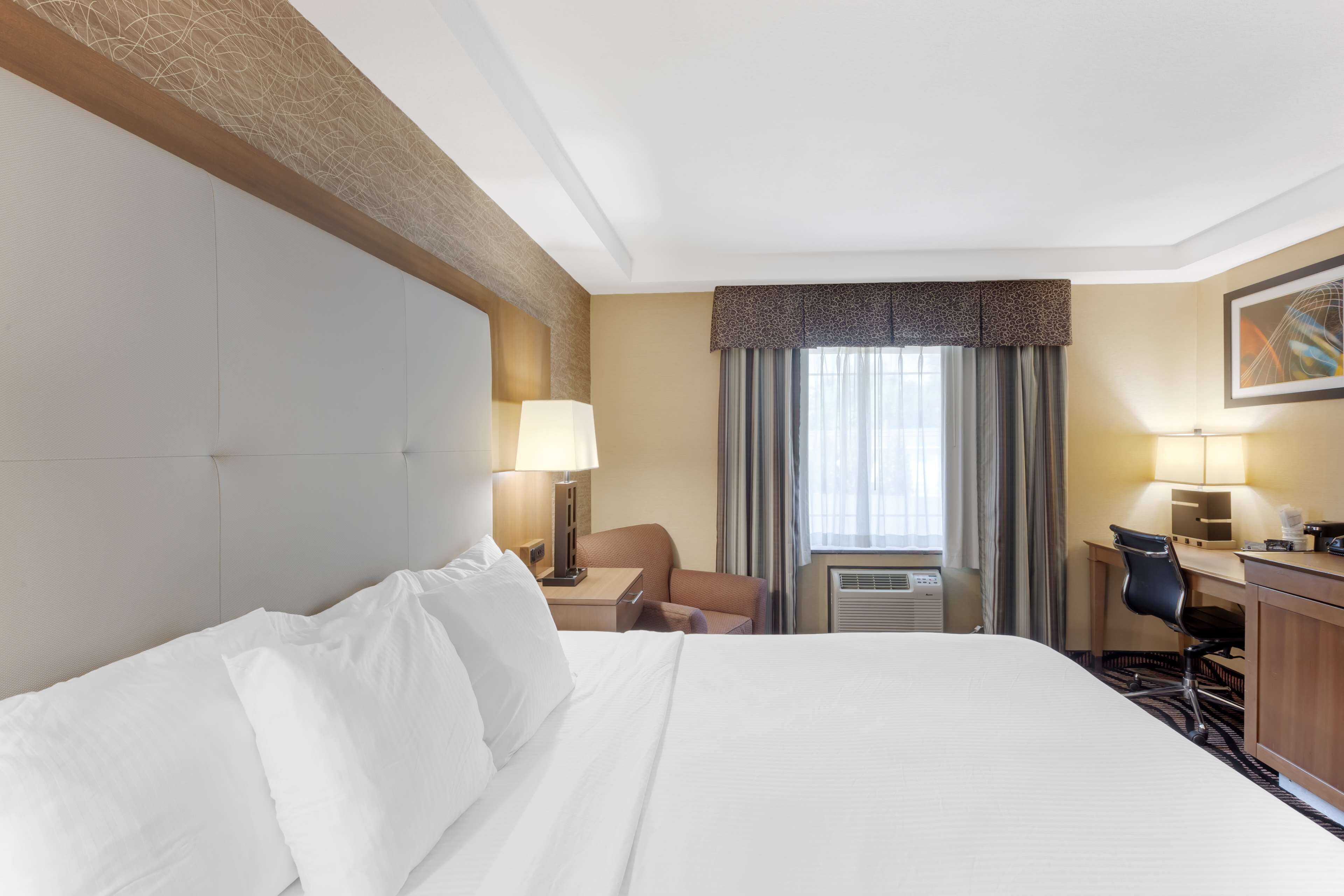 Photo - Best Western Summit Inn